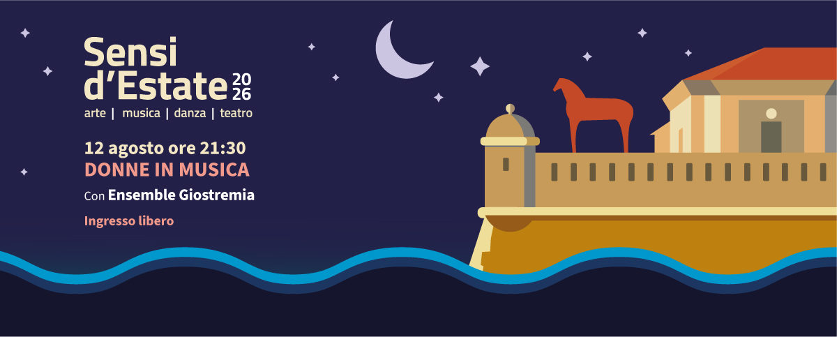 Locandina della rassegna "Sensi d'Estate 2026" del Museo Omero. Su uno sfondo blu notte con stelle e una luna crescente, a destra è illustrata la Mole Vanvitelliana di Ancona affacciata sul mare, con il cavallo rosso sul tetto. In primo piano onde stilizzate azzurre. A sinistra si legge: "Sensi d'Estate 2026 – arte | musica | danza | teatro". Sotto: "12 agosto ore 21:30 – Donne in musica", con Ensemble Giostremia. In basso: "Ingresso libero".
